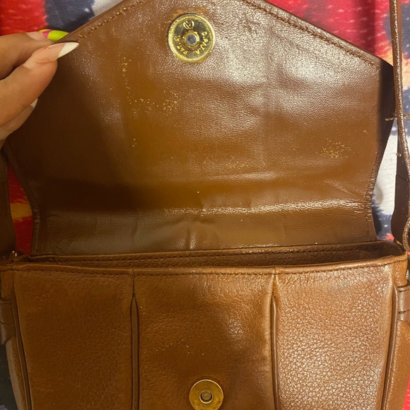 Burberrys before it became buryberry vintage bag very clean no major call outs - Picture 6 of 7